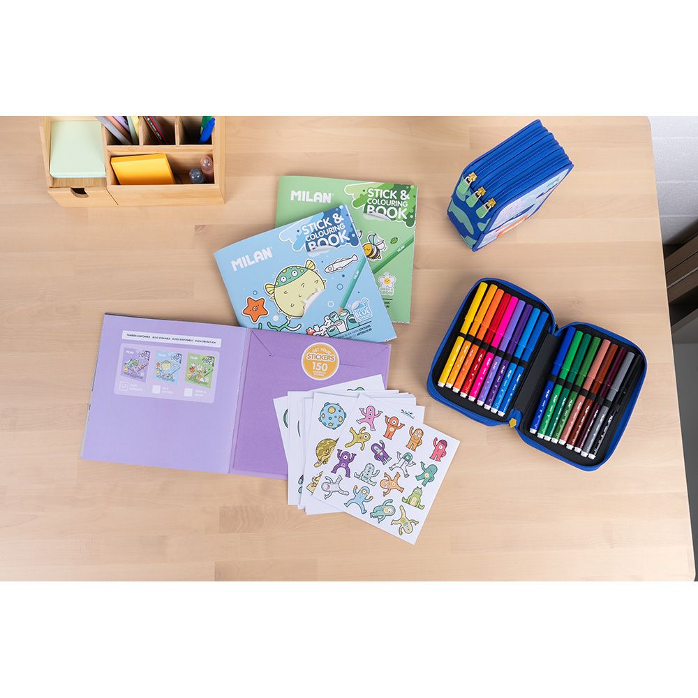 CUADERNO CON ADHESIVOS PARA COLOREAR ALIEN INVASION gallery 0