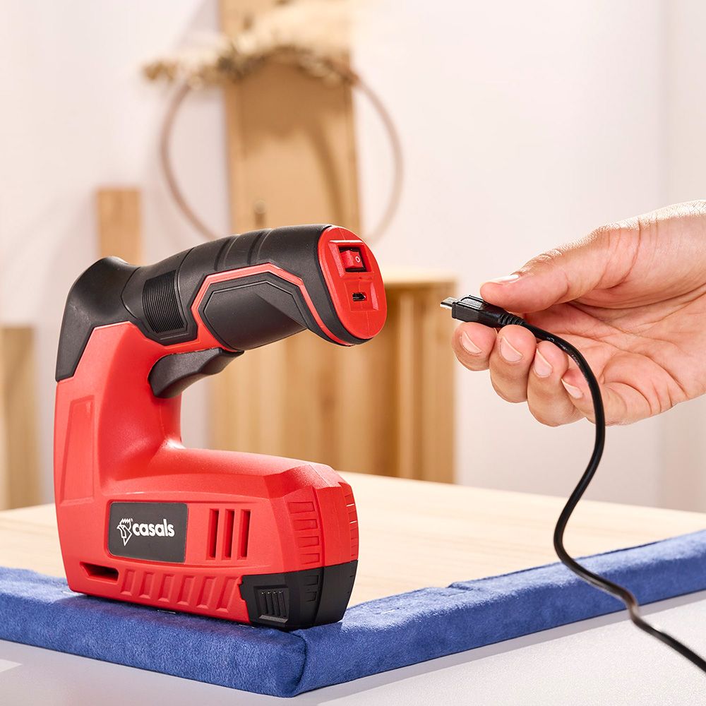 GRAPADORA / CLAVADORA A BATERÍA CSG3620 4 V 1.3 Ah CARGA CON USB gallery 1