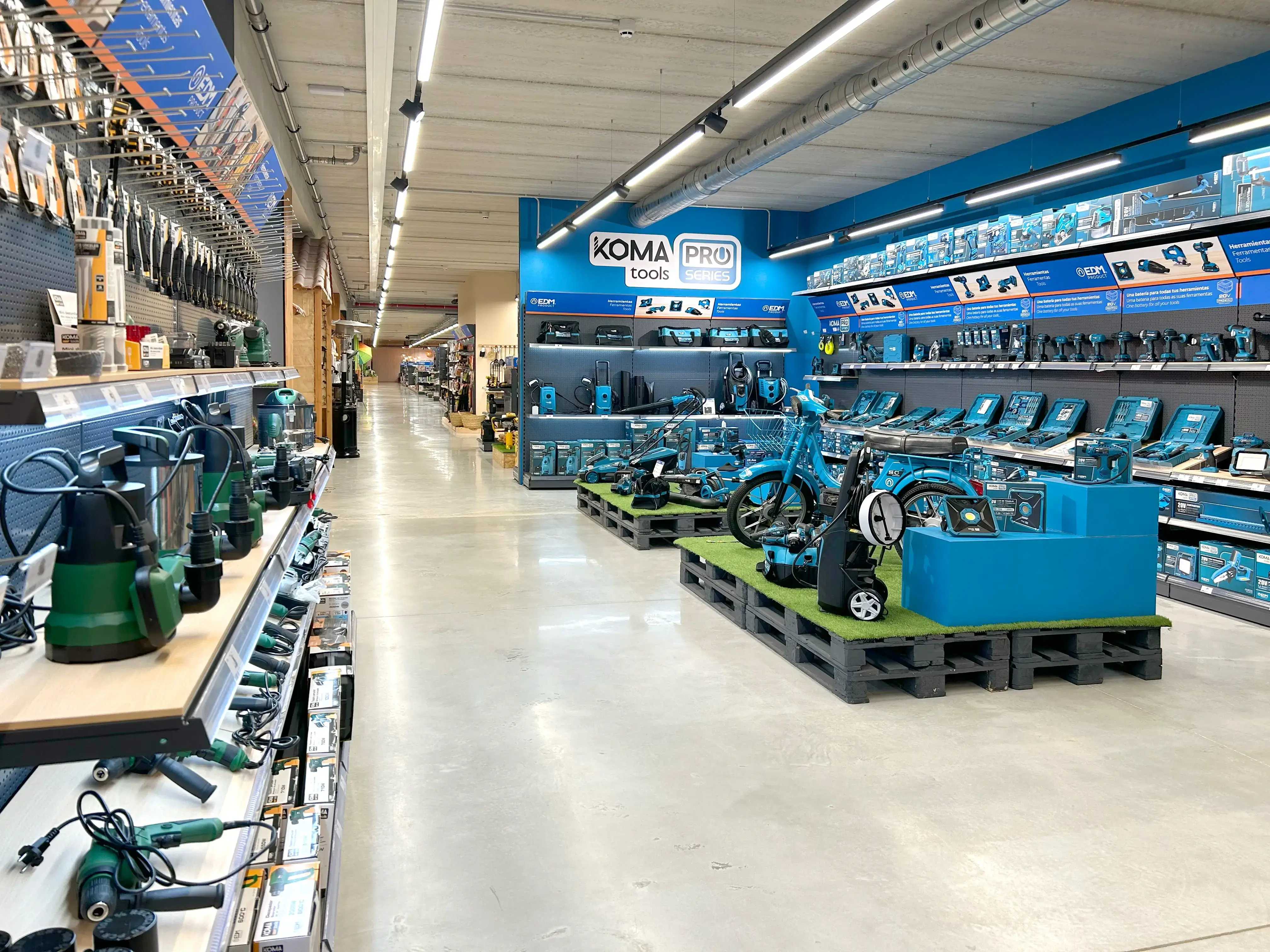 Christmas World, sala de navidad del showroom