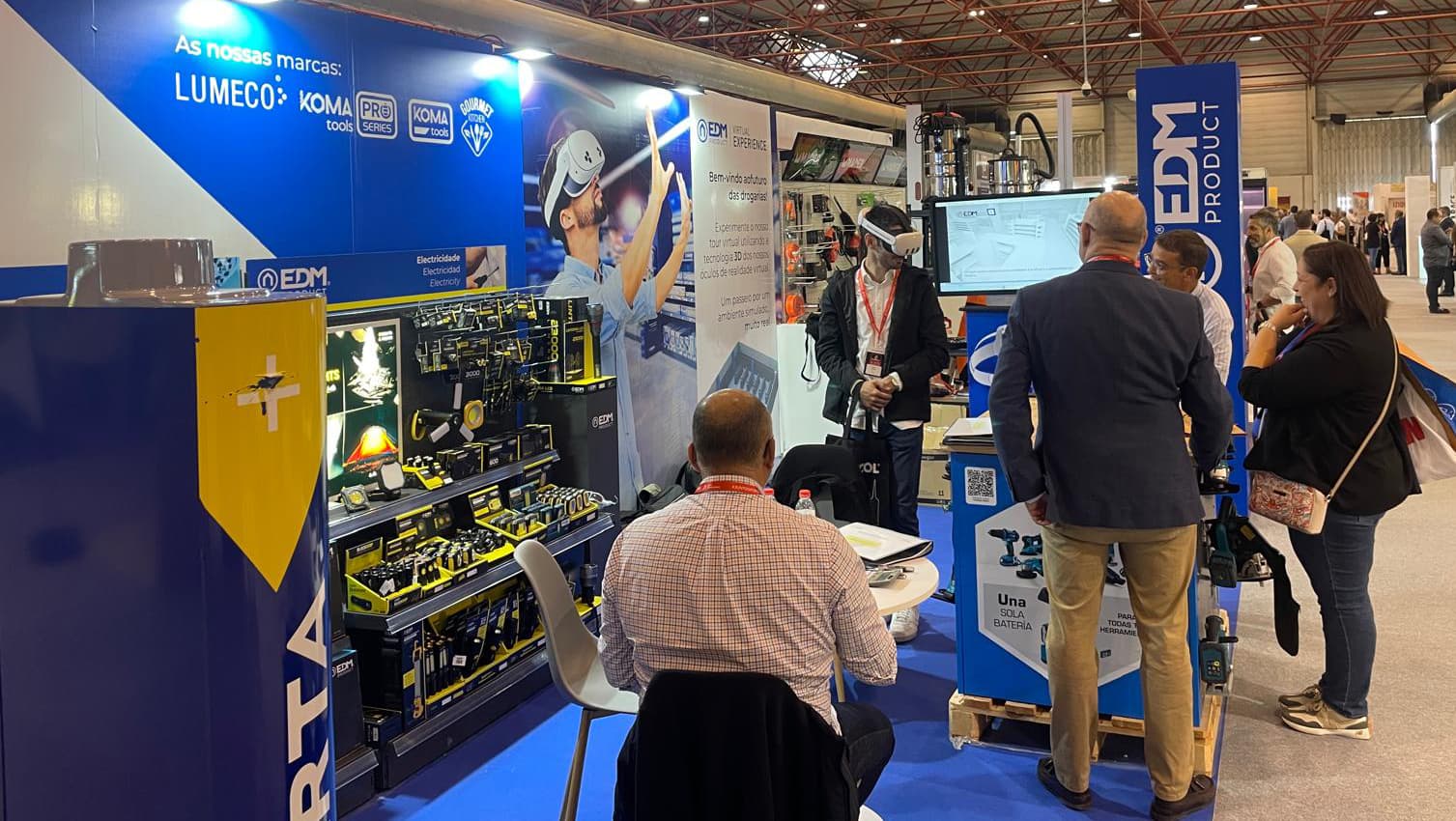 Elektro3 destaca como proveedor asociado en la exitosa 2ª edición de la feria "Juntos por Si" del Grupo Mosqueteros Elektro3 destaca como proveedor asociado en la exitosa 2ª edición de la feria "Juntos por Si" del Grupo Mosqueteros