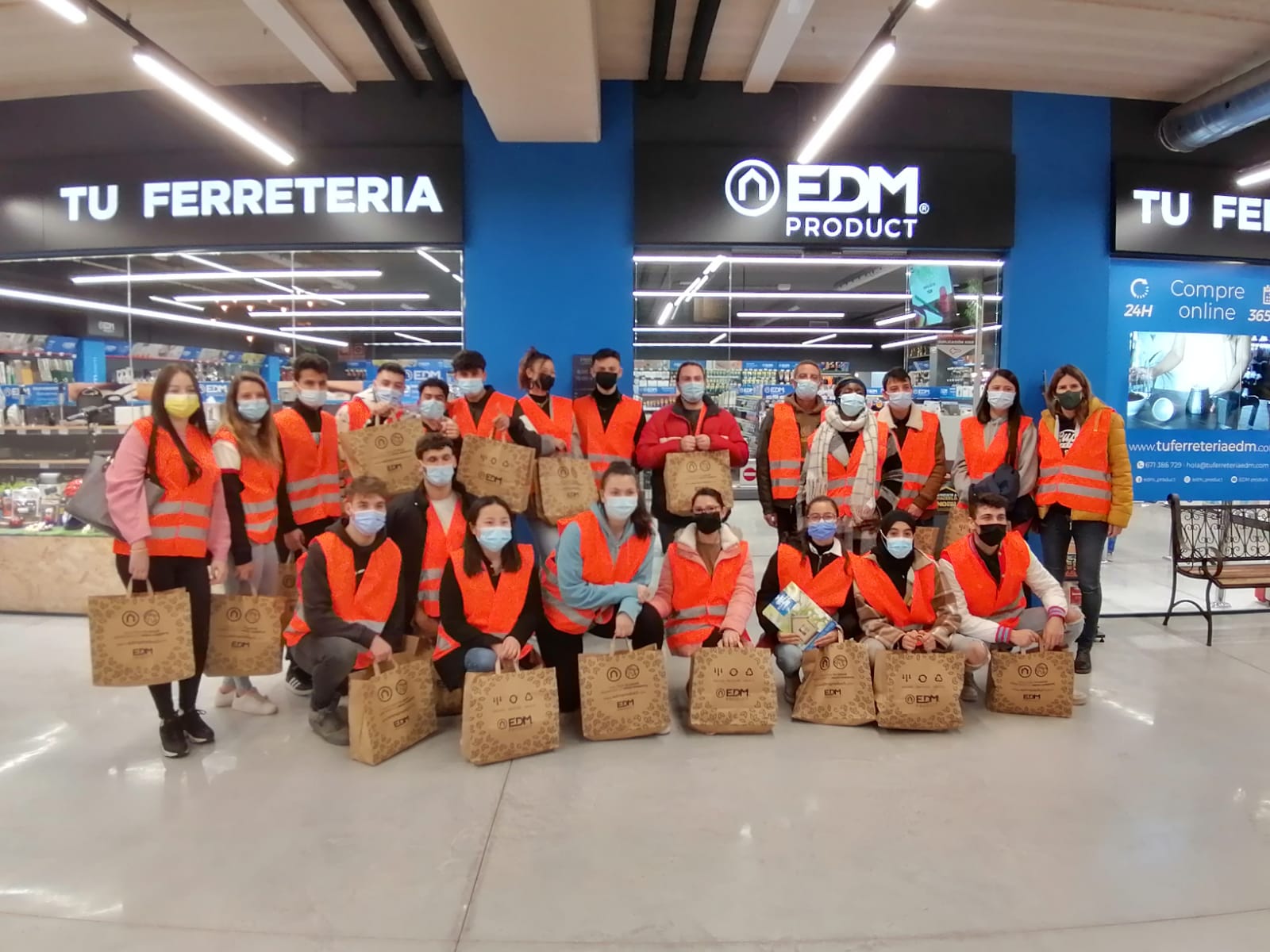 Visita de los Alumnos de CFGS de Administración y Finanzas del Instituto Ramon Berenguer IV de Cambrils